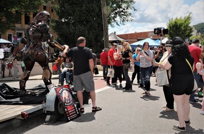 2022-wnc-bigfoot-festival-photos-by-john-sacco-43 - Natalie Bell.jpg