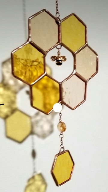 Bruggeman - bee and honeycomb.jpg