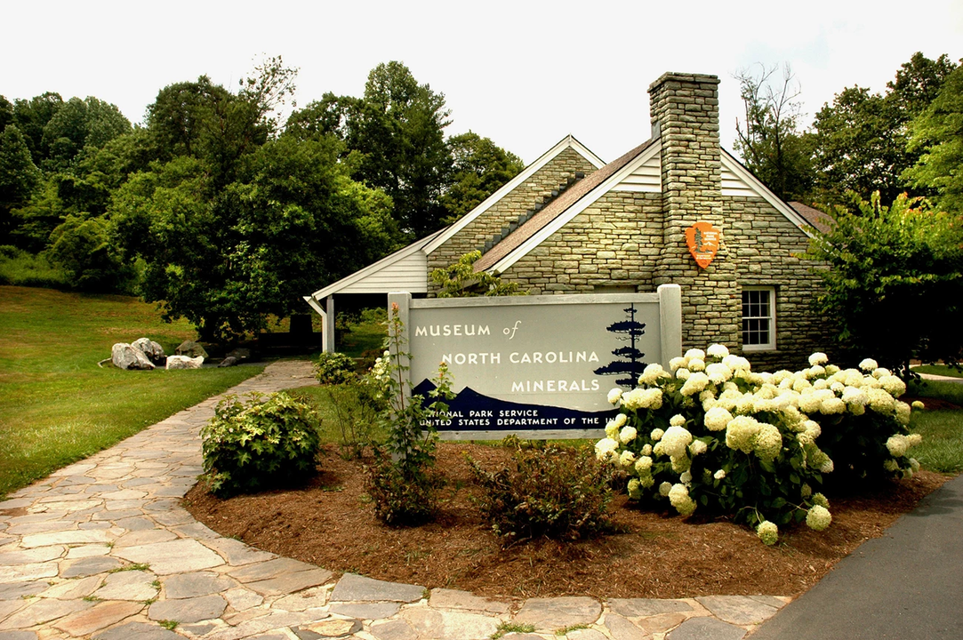NCMM_2000px_BRPW-Museum-of-NC-Minerals-Dameron-Hrz.webp
