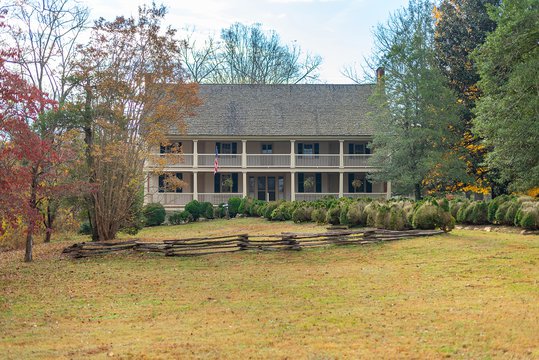 Carson House in McDowell County.jpg