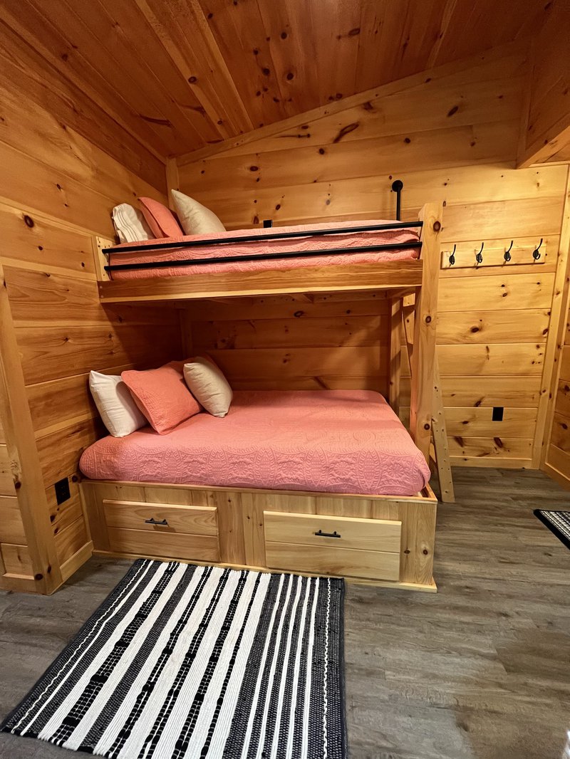 Nature Lovers' Paradise - Laurel Cove