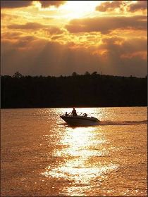 lakejamessunsetboatwnc