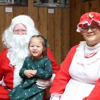 yodel_Christmas Posada Posada Navideña (Free event/ Evento gratis)