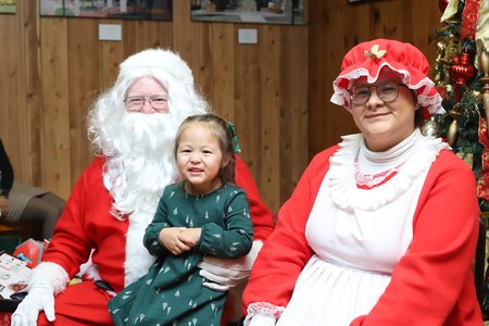 yodel_Christmas Posada Posada Navideña (Free event/ Evento gratis)