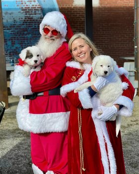 yodel_FREE: Meet Santa & Mrs. Claus (+ Christmas Movies!)