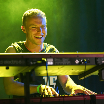 yodel_Live Music: Candler Rice