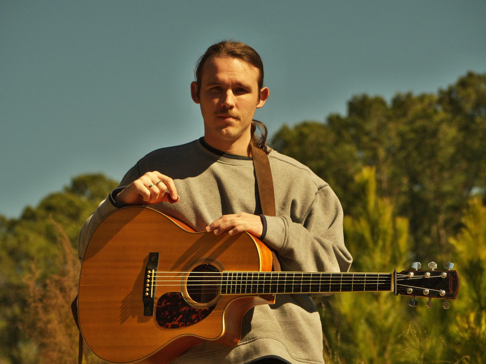 yodel_Live Music : Grape Stomp  Bobby Frith