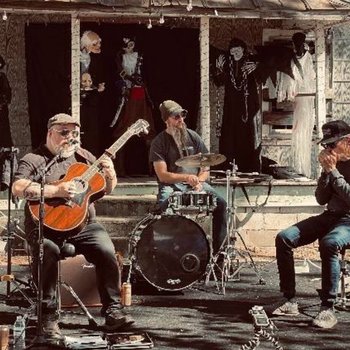 yodel_Live Music with Roots and Dore - Old Fort