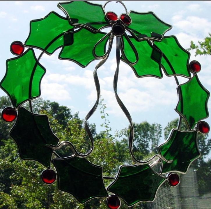yodel_Stained Glass Holly Wreath with Catherine